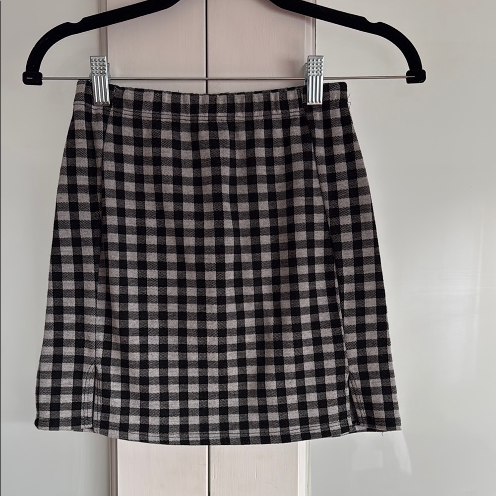 Olivia Rae Black and White Pencil Mini Skirt